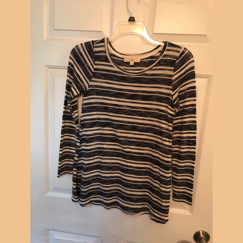 Pink Republic Blu/Wht Striped Sweater - Picture 3 of 11